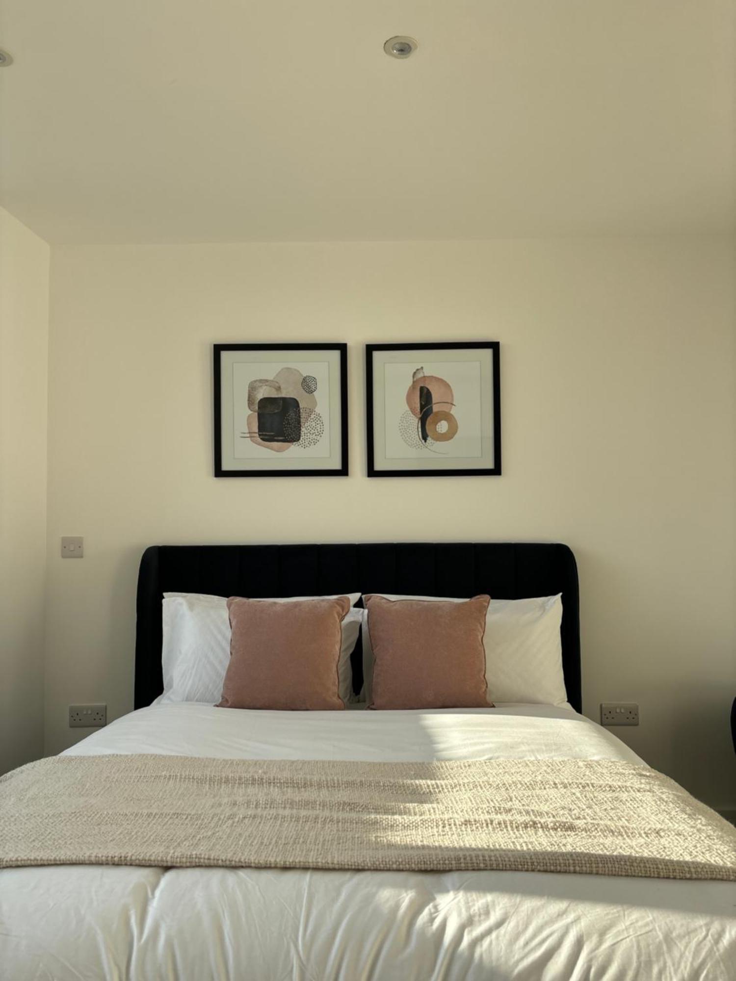 Manchester Apt, Free Parking, Business, Couples & Families Exterior foto