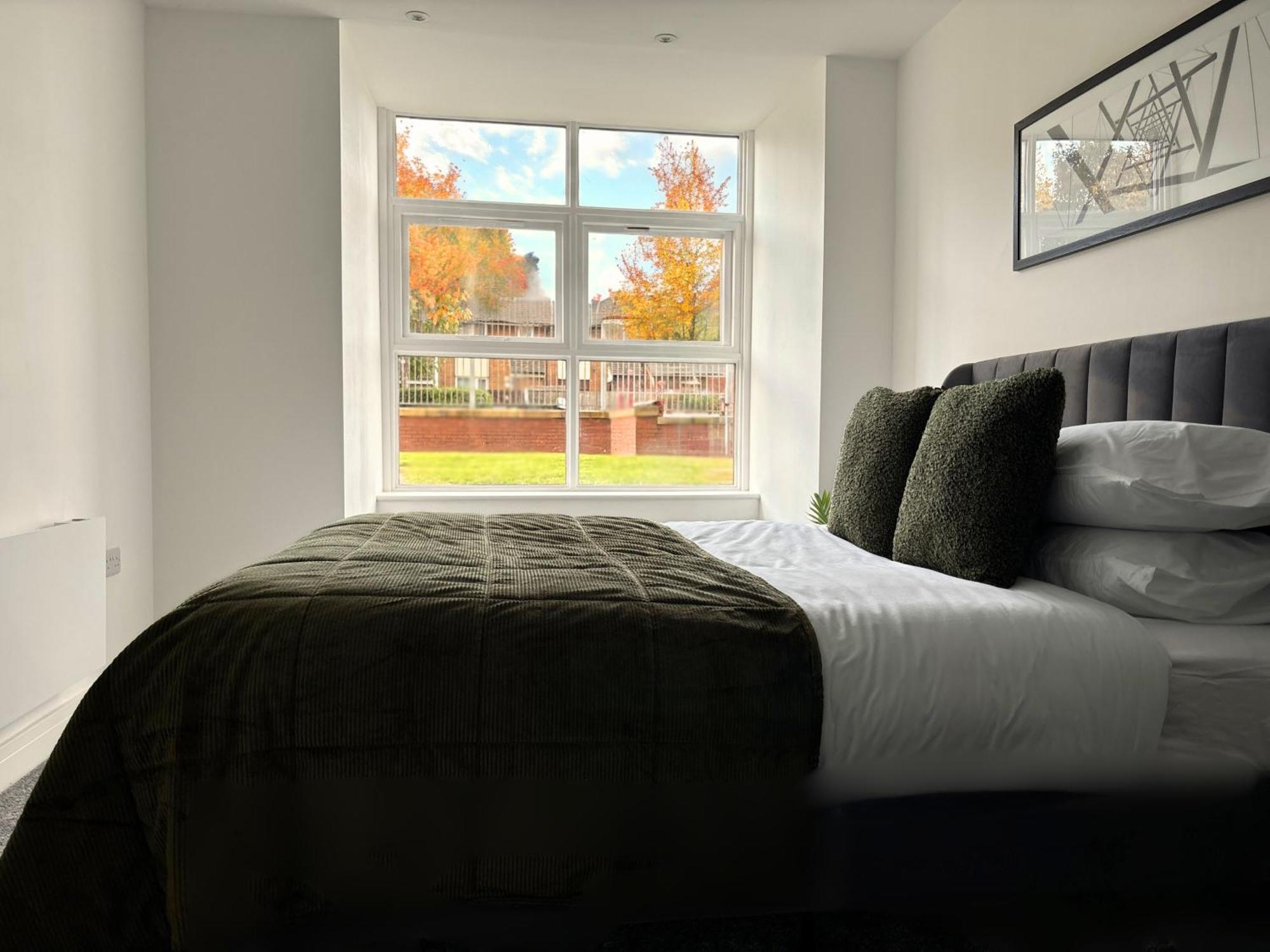 Manchester Apt, Free Parking, Business, Couples & Families Exterior foto